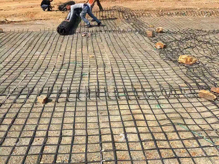 山西神華電廠廠區(qū)路基加固