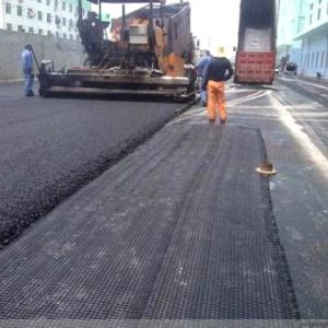 中鐵十九局大同城區(qū)玻纖格柵施工